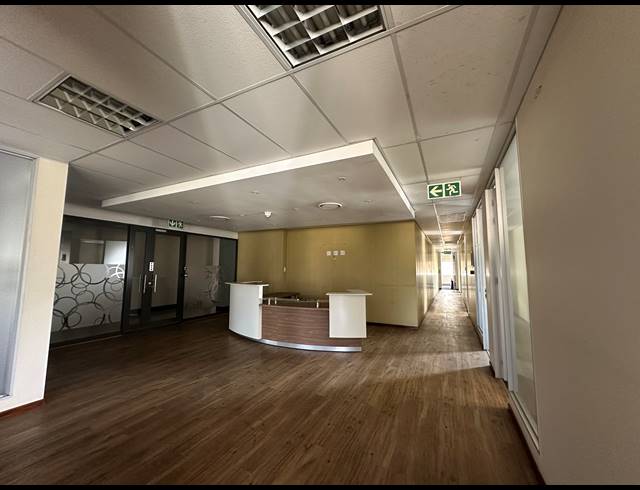 430M² OFFICE TO LET IN ECO PARK ESTATE
